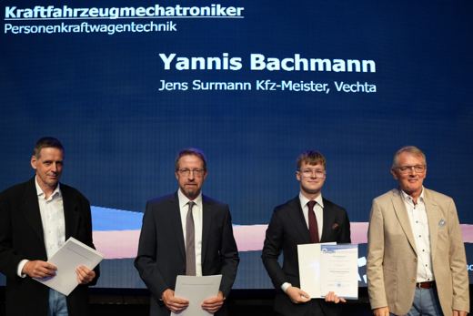 Kraftfahrzeugmechatroniker/in Personenkraftwagentechnik – Foto 3